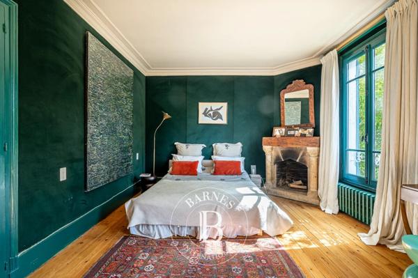 Asnières-sur-Seine, Maison 5 Chambres -  226 m² à vendre