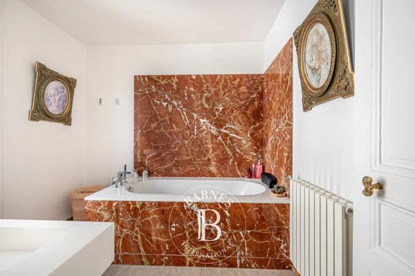Asnières-sur-Seine, Maison 5 Chambres -  226 m² à vendre