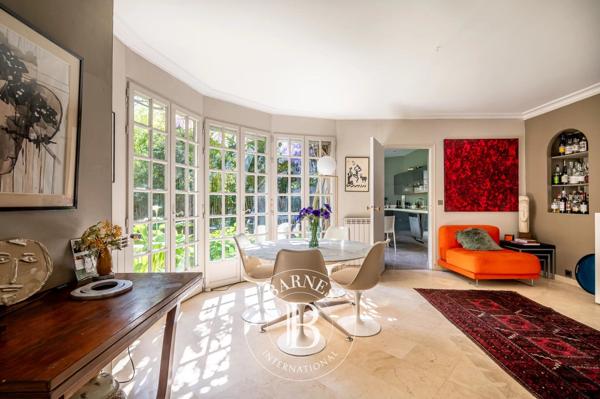 Asnières-sur-Seine, Maison 5 Chambres -  226 m² à vendre