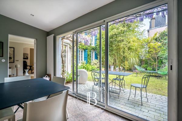 Asnières-sur-Seine, Maison 5 Chambres -  226 m² à vendre