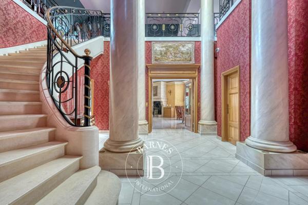 Crécy-la-Chapelle, Propriété 5 Chambres -  474 m² à vendre