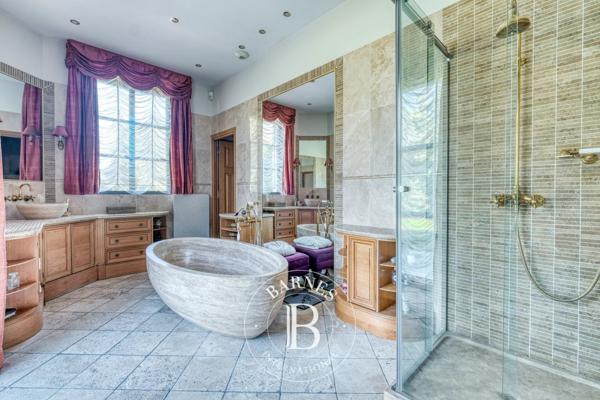 Crécy-la-Chapelle, Propriété 5 Chambres -  474 m² à vendre