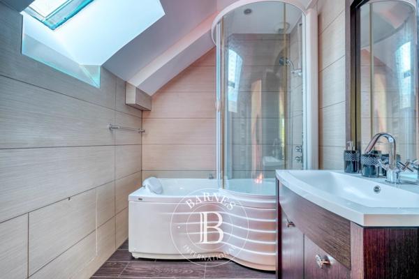 Crécy-la-Chapelle, Propriété 5 Chambres -  474 m² à vendre