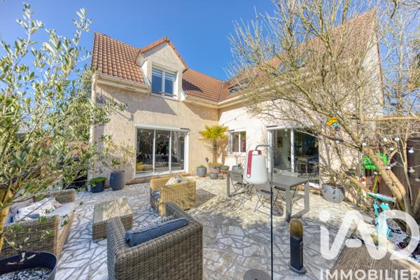 Maison à vendre 6 pièces 154,16 m² Noisy-le-Grand