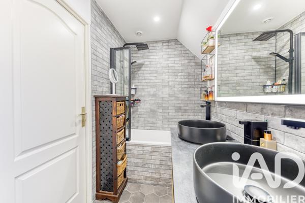 Maison à vendre 6 pièces 154,16 m² Noisy-le-Grand