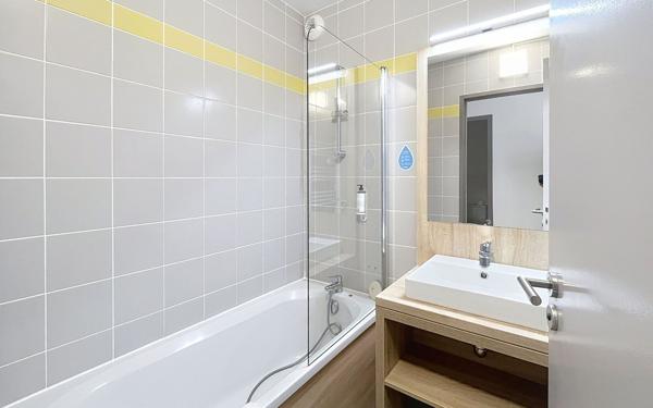 Appartement à vendre    2 pièces • 46,04 m2 La Rochelle