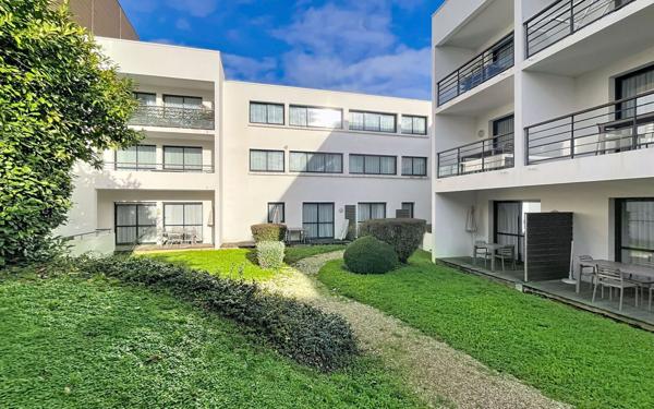 Appartement à vendre    2 pièces • 46,04 m2 La Rochelle