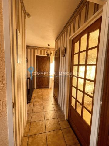 Maison
                                                                                                                                                                                                                                                                                                                        7 pièce(s)                                                                                                                                                                                                          5 chambre(s)                                                                                                                                                                                                          117  m²