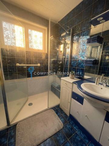 Maison
                                                                                                                                                                                                                                                                                                                        7 pièce(s)                                                                                                                                                                                                          5 chambre(s)                                                                                                                                                                                                          117  m²