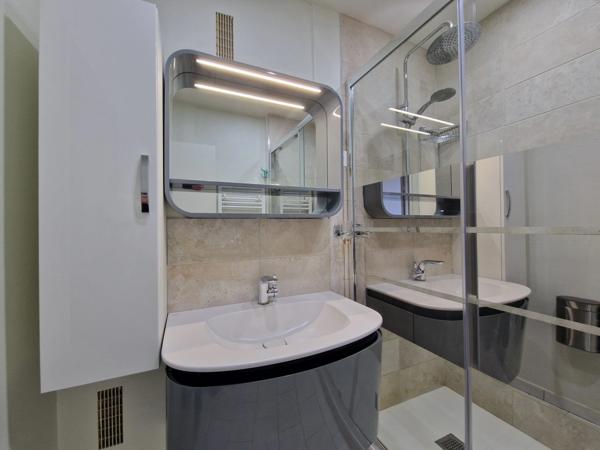 Appartement à vendre 3 pièces, une chambre, 64m² à TOURS (37)