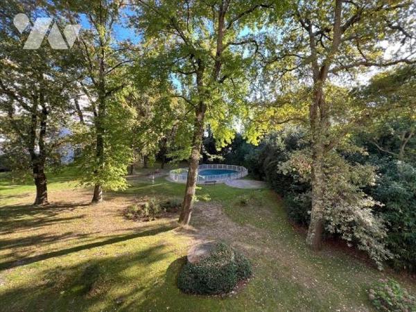 Situé à Biarritz,- quartier de Larochefoucauld, proche du Golf, dans une résidence calme et bie...