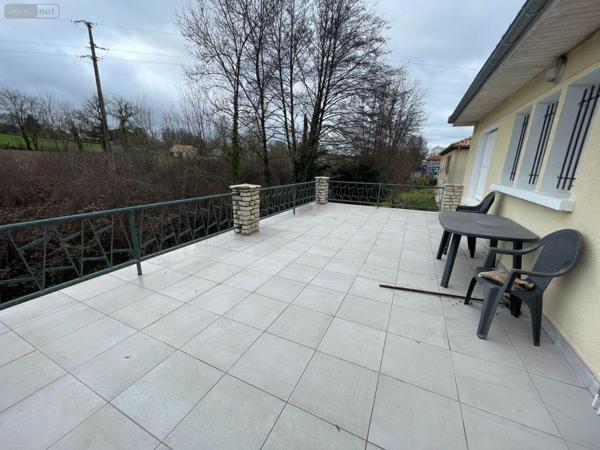 Maison à vendre à Ribérac en Dordogne (24600), ref : 077/1074