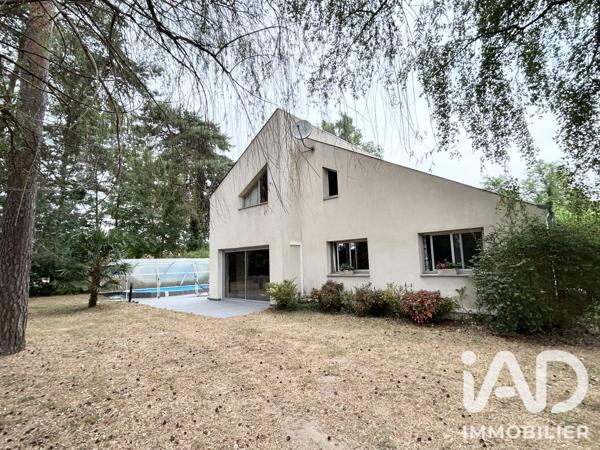Maison à vendre 6 pièces 159 m² Châteauneuf-sur-Loire