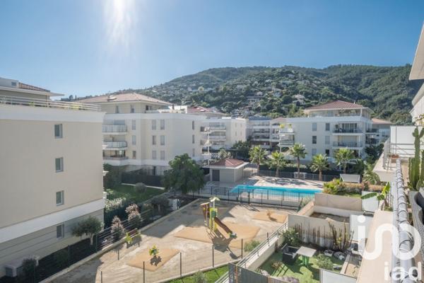 Appartement à vendre 3 pièces 62 m² Mandelieu-la-Napoule