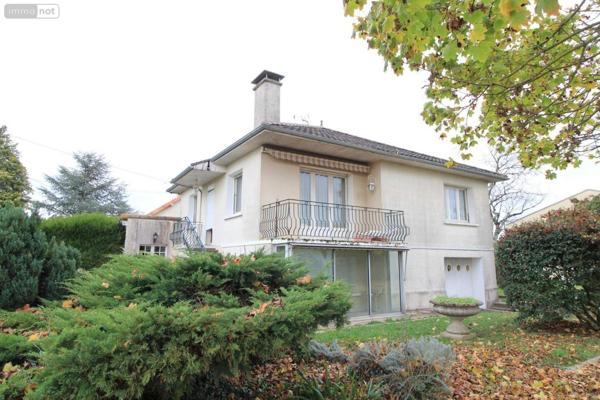 Maison à vendre à Neuville-de-Poitou dans la Vienne (86170), ref : N1961