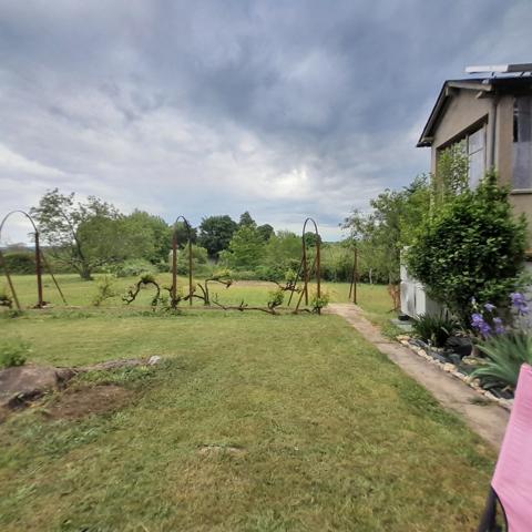 Maison familiale avec jardin de 4000m², à Saint Marcel (36)