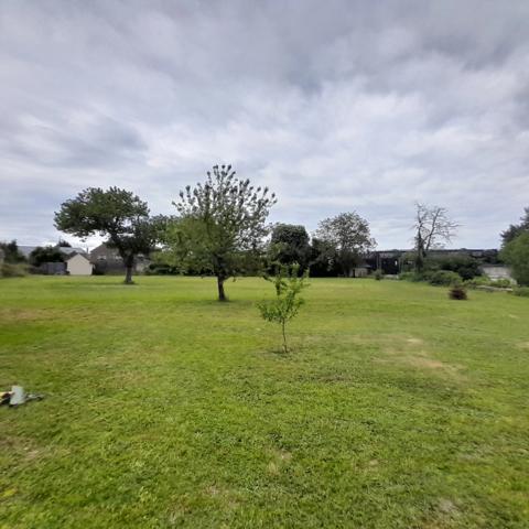 Maison familiale avec jardin de 4000m², à Saint Marcel (36)
