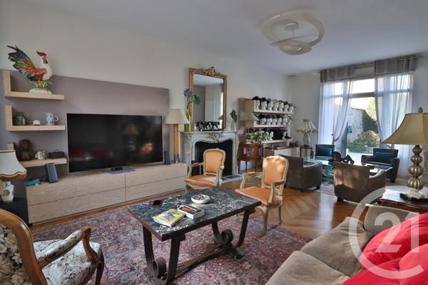 Maison à vendre  7 pièces - 245 m2 ETRECHY - 91