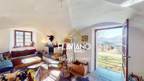 Barcelonnette (04400) ANCIENNE FERME RÉNOVÉE