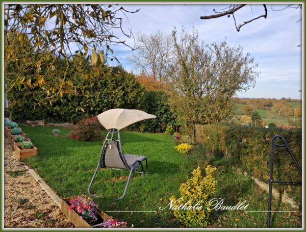 Saint-Symphorien (72240) Chalet en bois 3 pièces avec vue imprenable sur la campagne