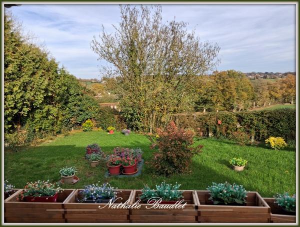 Saint-Symphorien (72240) Chalet en bois 3 pièces avec vue imprenable sur la campagne