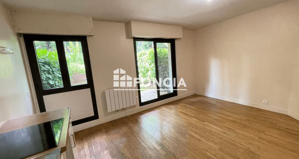 Location Studio 24.27 m² - Sceaux 92330