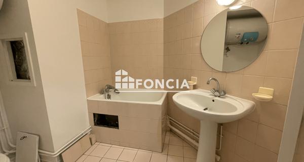 Location Studio 24.27 m² - Sceaux 92330