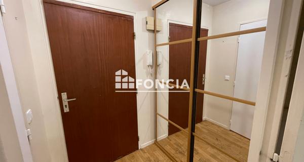 Location Studio 24.27 m² - Sceaux 92330