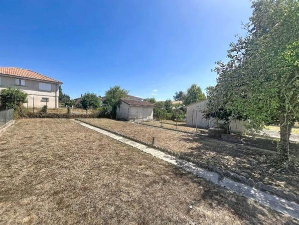 Maison à vendre 97 000 € La Roche-Chalais 4 p 65 m² DPE E