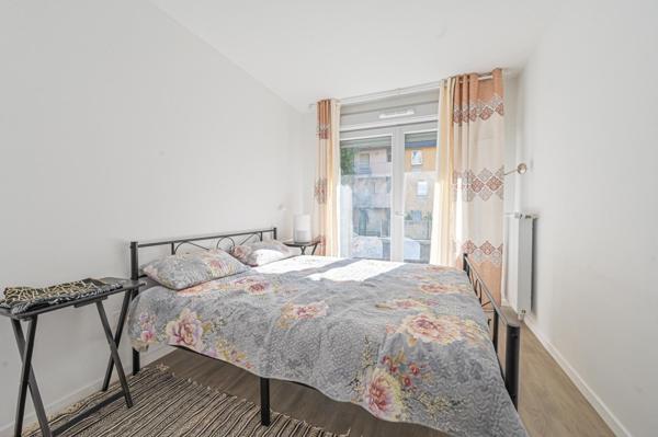 Appartement 4 pièces à vendre avec un beau jardin de 182m2