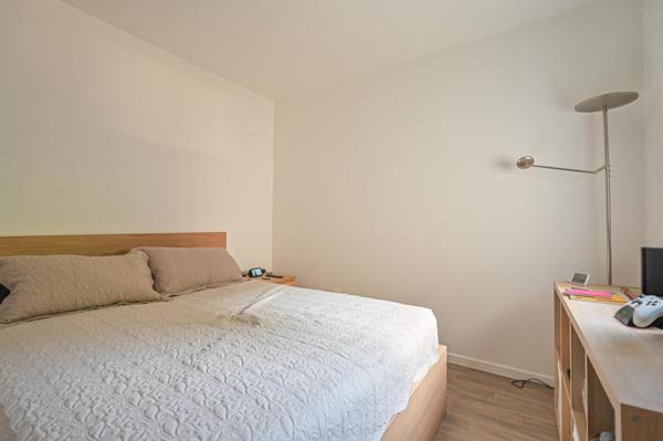 Appartement 4 pièces à vendre avec un beau jardin de 182m2