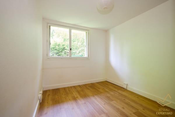 Villejuif (94800) Charmant appartement traversant