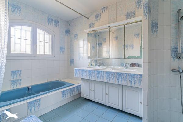 Maison 416 960 € Villenave-d'Ornon 6 p 153 m² DPE D