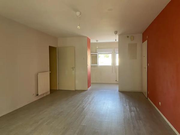 Grand appartement T2 BOURG SAINT - HERBLAIN
