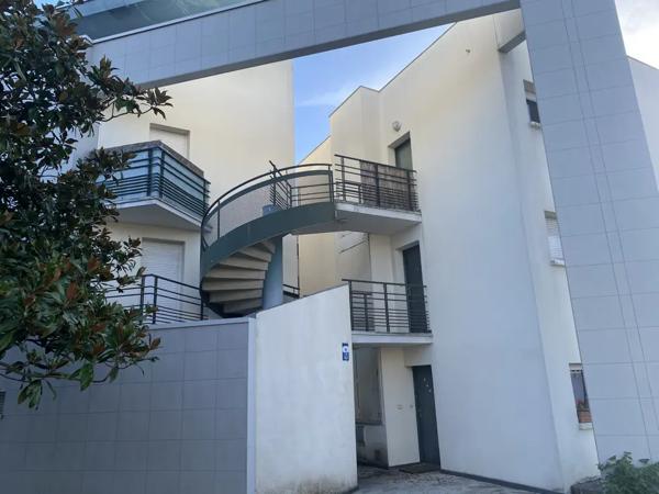 Grand appartement T2 BOURG SAINT - HERBLAIN
