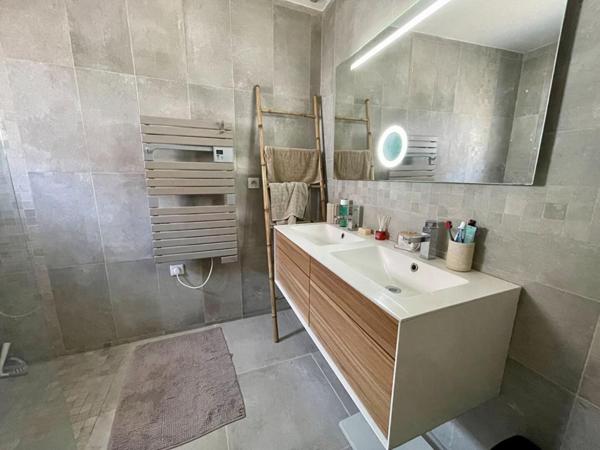 BAYONNE, Maison de ville contemporaine de 181m²