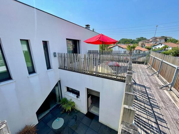 BAYONNE, Maison de ville contemporaine de 181m²