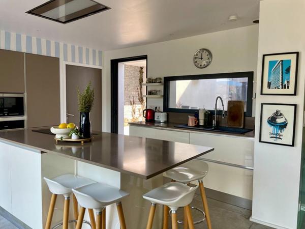BAYONNE, Maison de ville contemporaine de 181m²