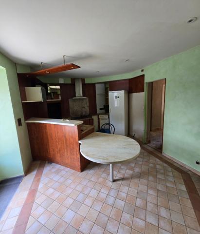 Maison 8 pièce(s) 5 chambre(s) 185 m²