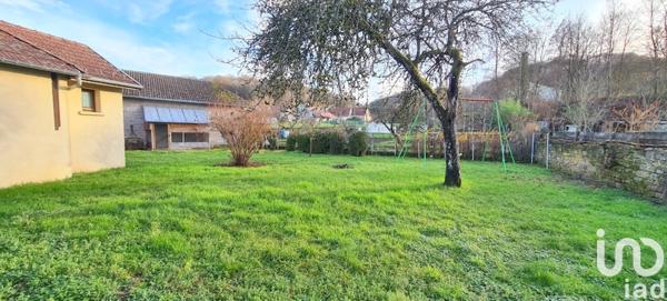 Immeuble à vendre 280 m² Fougerolles-Saint-Valbert