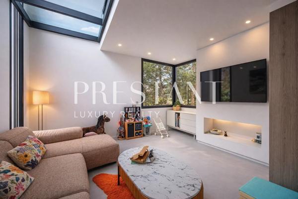 Garches – Propriété contemporaine d’exception dans un environnement résidentiel privilégié, GARCHES
