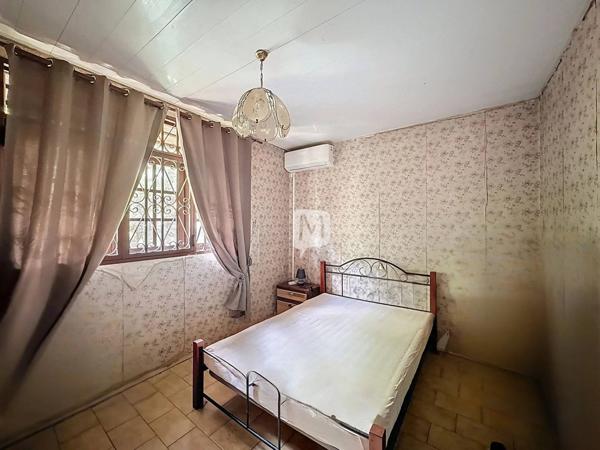 DPT GUYANE, à vendre CAYENNE ensemble immobilier sur un terrain de 1 604 m2