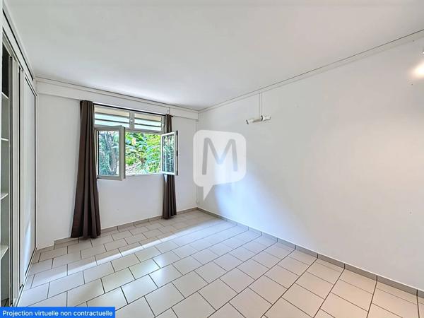DPT GUYANE, à vendre CAYENNE ensemble immobilier sur un terrain de 1 604 m2