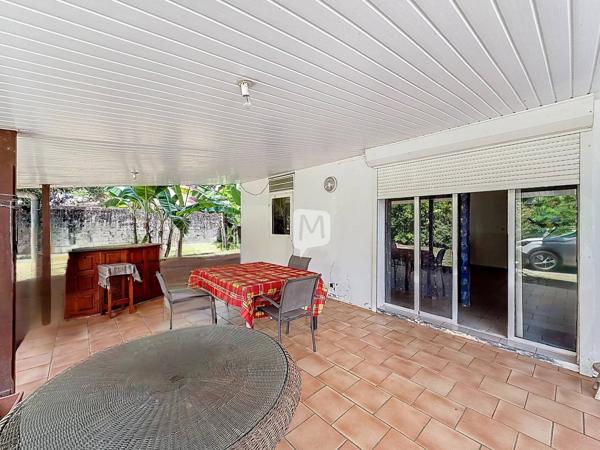 DPT GUYANE, à vendre CAYENNE ensemble immobilier sur un terrain de 1 604 m2