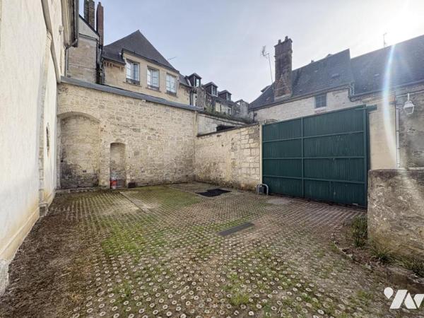 Appartement de standing 3 chambres, place de parking secteur Cathédrale LAON (02000)