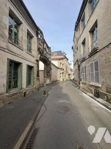 Appartement de standing 3 chambres, place de parking secteur Cathédrale LAON (02000)