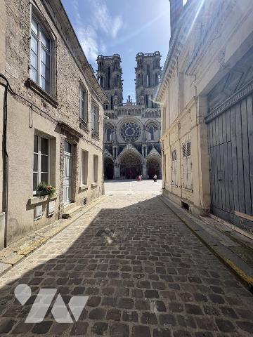 Appartement de standing 3 chambres, place de parking secteur Cathédrale LAON (02000)