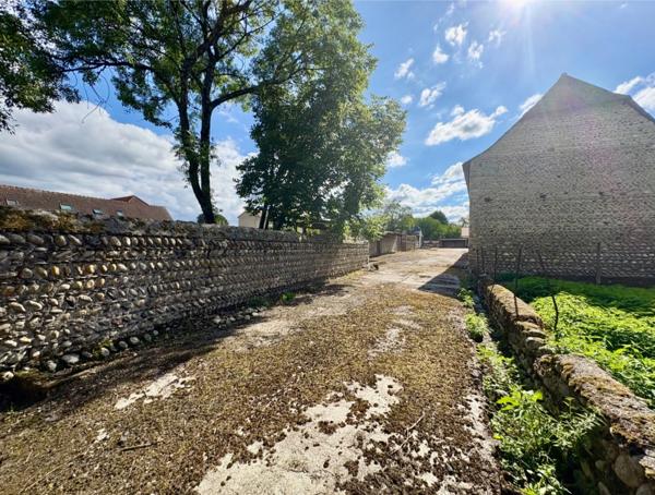 Terrain à vendre de 2 232,00 m² avec CU à LALOUBERE (65) Garage - Dépendance -