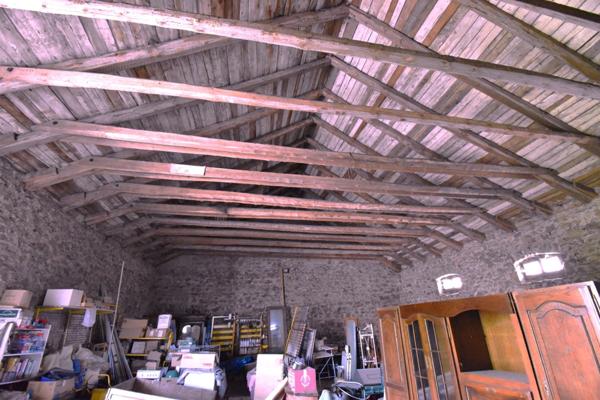 Maison à vendre 2 pièces SAINT AGREVE (07)