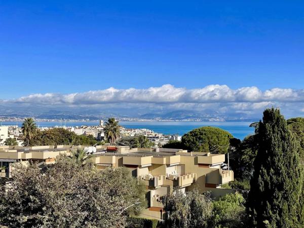 JUAN-LES-PINS - ROSTAGNE - 2 STUDIOS 51m2